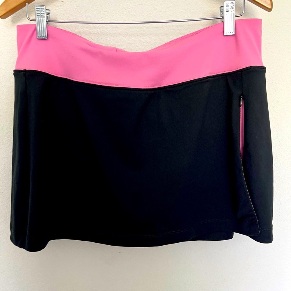 Champion Skort, M with zipper skirt and inside pocket
